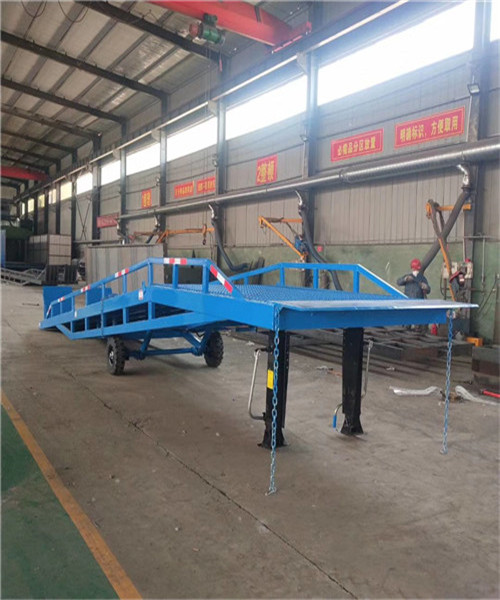 移動(dòng)式登車橋