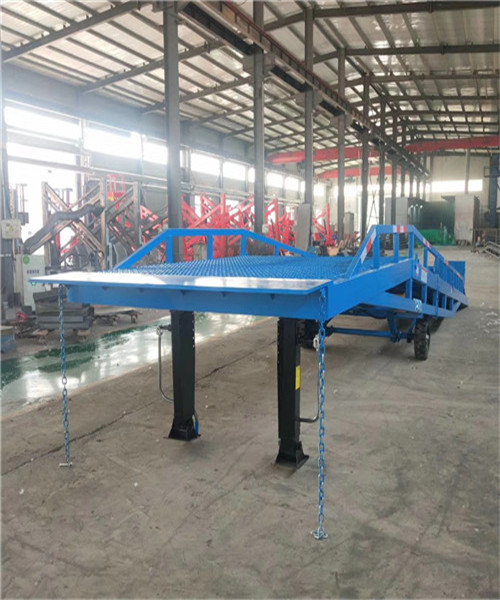 移動(dòng)式登車橋